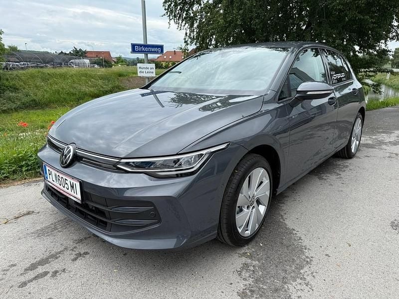 Neu VW Golf VIII 115 PS (84 kW) 2025 Mittelgrau  metallic