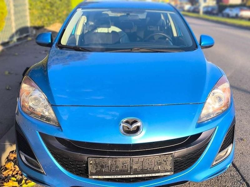 Blau Gebraucht 2011 Mazda 3 Inclusive Limousine | € 3.750 (Guter Preis) - Bild 1/4