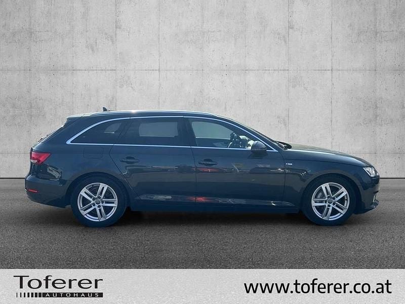 Gebraucht Audi A4 Sport 190 PS (139 kW) 2018 Dunkelgrau  metallic Kombi