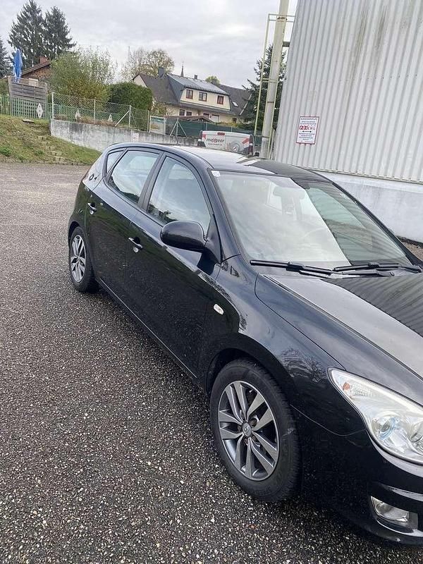 Gebraucht Hyundai i30 Classic 116 PS (85 kW) 2007 Limousine
