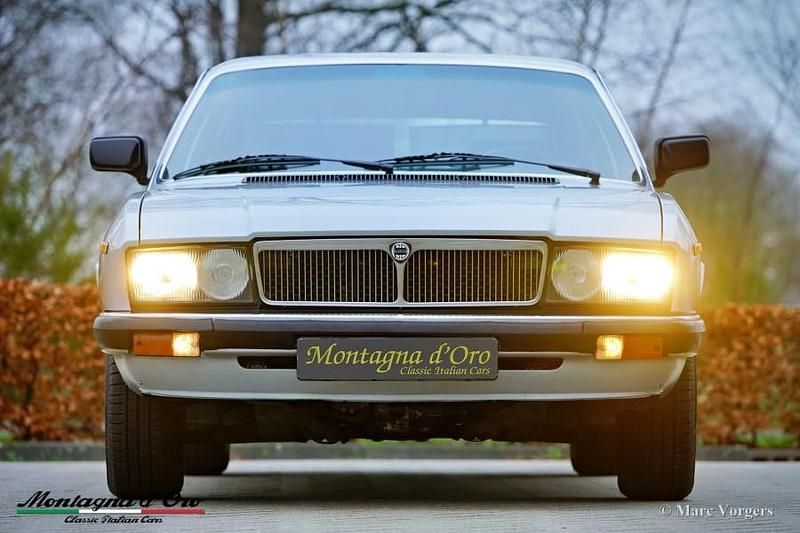 Gebraucht Lancia Gamma 116 PS (85 kW) 1981 Silber Coupé