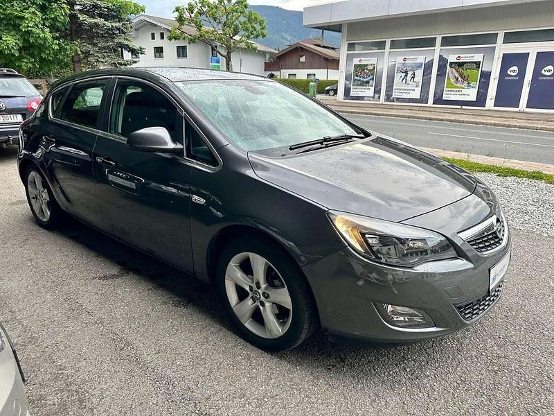 Gebraucht 2011 Opel Astra Limousine | € 5.690 (Fairer Preis) - Bild 1/4