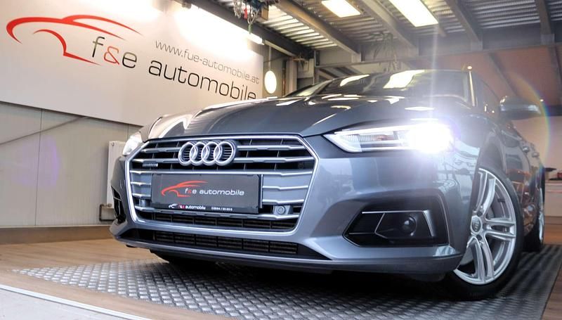Grau Gebraucht 2019 Audi A5 Sportback Sport Kleinwagen | € 29.900 (Guter Preis) - Bild 1/4