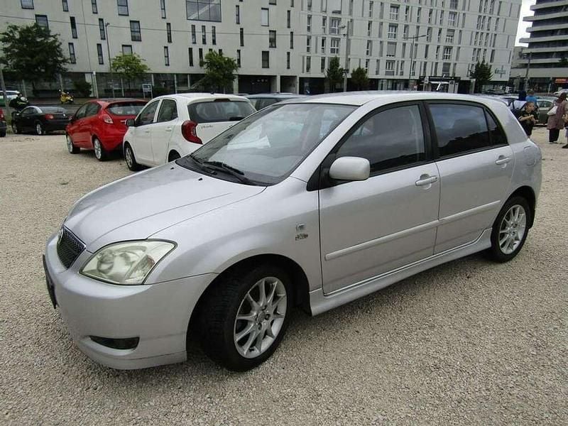 Silber Gebraucht 2002 Toyota Corolla Limousine | € 3.900 - Bild 1/4