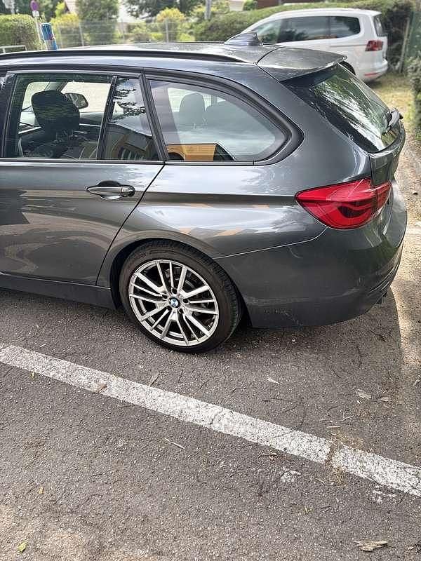 Gebraucht BMW 320 190 PS (139 kW) 2016 Kombi