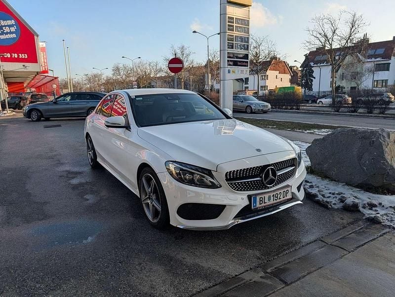 Gebraucht Mercedes C220 AMG line 170 PS (125 kW) 2018 Limousine