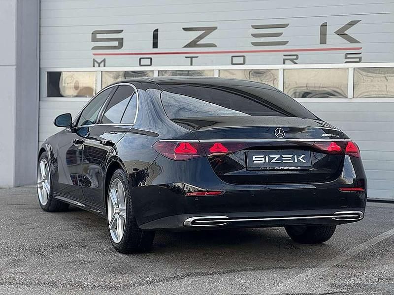 Gebraucht Mercedes E220 197 PS (144 kW) 2024 Schwarz Limousine