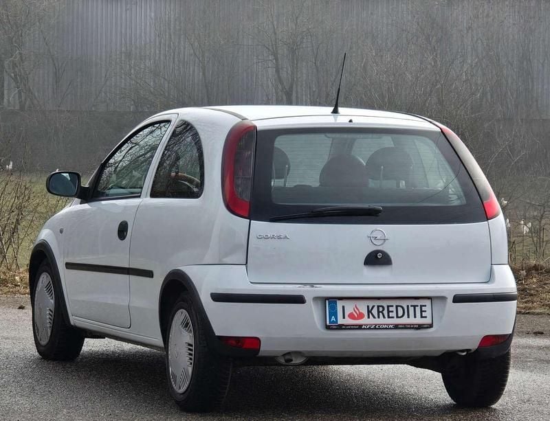 Gebraucht Opel Corsa 60 PS (44 kW) 2005 Weiß Kleinwagen