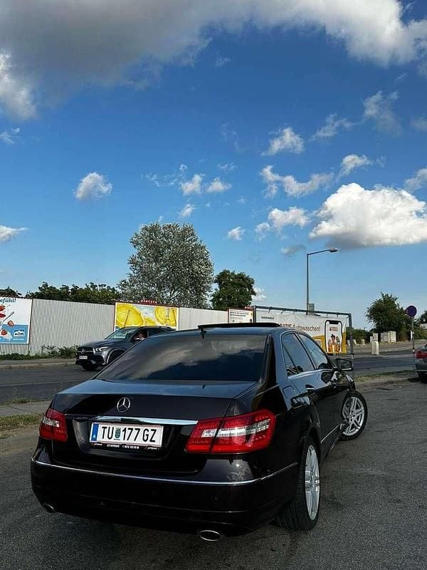 Gebraucht Mercedes E350 Avantgarde 292 PS (214 kW) 2009 Limousine