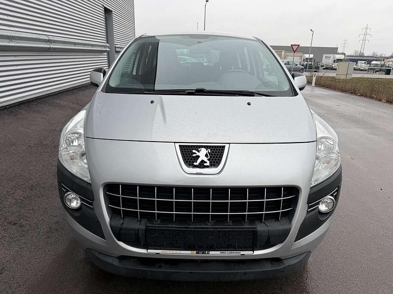 Gebraucht Peugeot 3008 Active 109 PS (80 kW) 2010 Grau Kombi