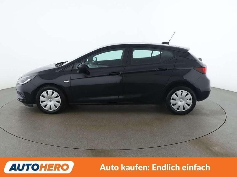 Gebraucht Opel Astra Edition 110 PS (80 kW) 2018 Schwarz Kleinwagen
