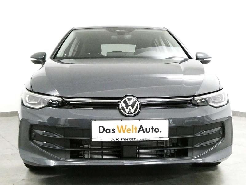 Neu VW Golf VIII 116 PS (85 kW) 2025 Grau Limousine