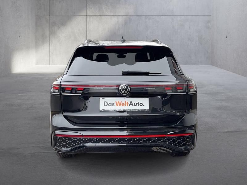 Neu VW Tiguan Sport 193 PS (141 kW) 2025 Schwarz  metallic SUV