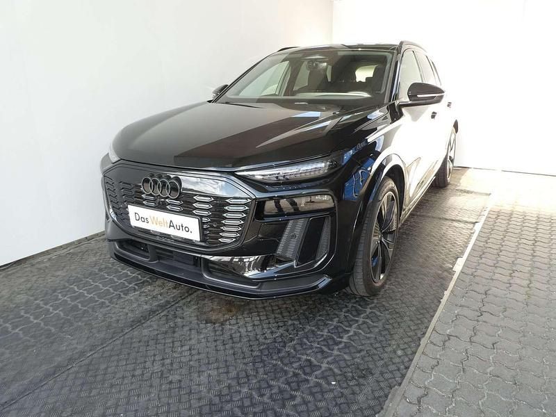 Gebraucht Audi SQ6 e-tron Ambiente 359 kW (489 PS) 2024 Schwarz  metallicperleffektno SUV