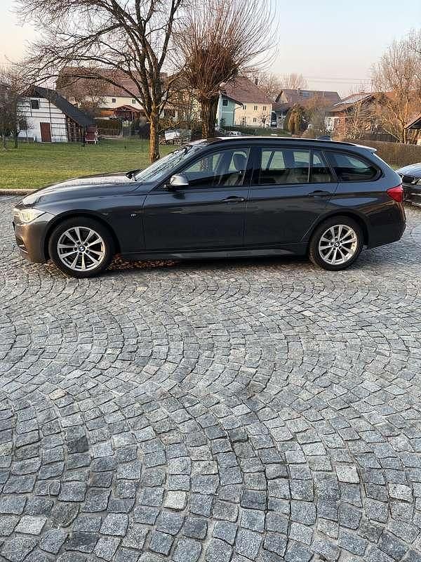 Gebraucht BMW 330 M Sport 252 PS (185 kW) 2018 Kombi