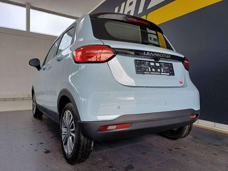 Neu Leapmotor T03 69 kW (95 PS) 2025 Blau Kleinwagen