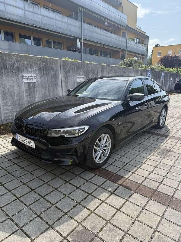 Gebraucht BMW 320e 204 PS (150 kW) 2021 Schwarz Limousine