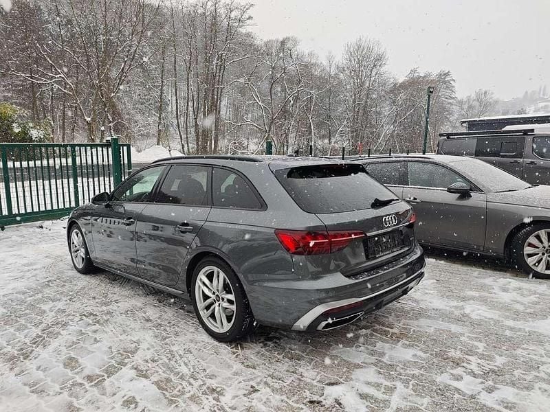 Gebraucht Audi A4 S-Line 204 PS (150 kW) 2022 Grau Kombi
