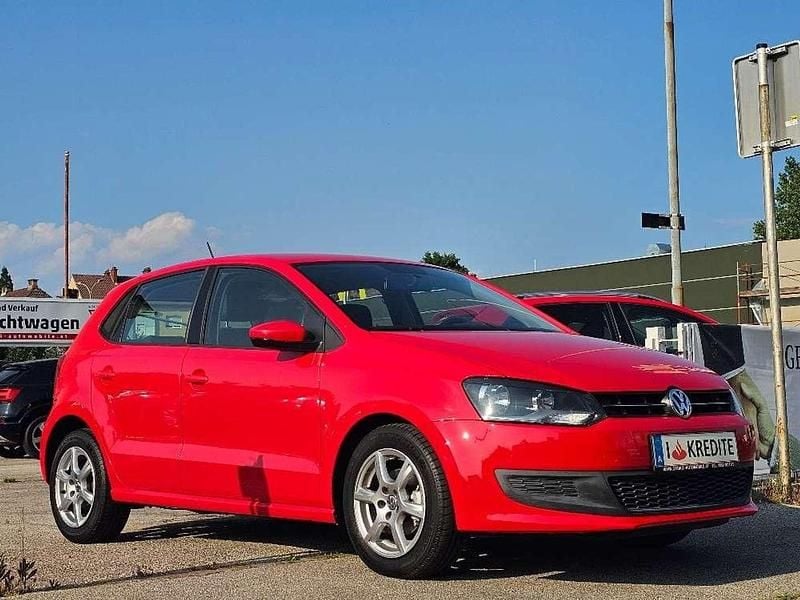 Rot Gebraucht 2011 VW Polo Kleinwagen | € 6.990 (Etwas zu teuer) - Bild 1/4