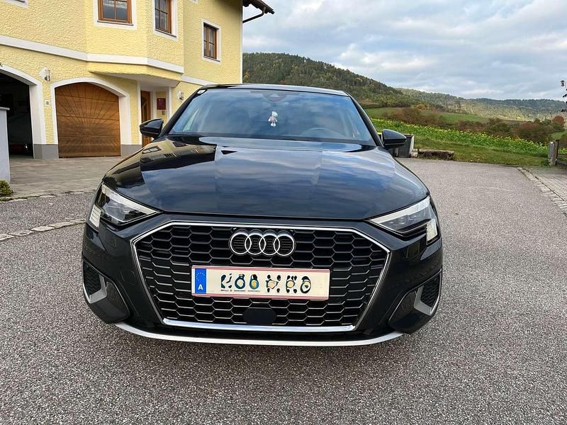 Gebraucht Audi A3 Advanced 150 PS (110 kW) 2020 Grau Limousine