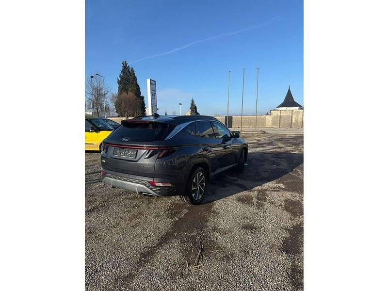 Gebraucht Hyundai Tucson Trend 136 PS (100 kW) 2021 Grau SUV