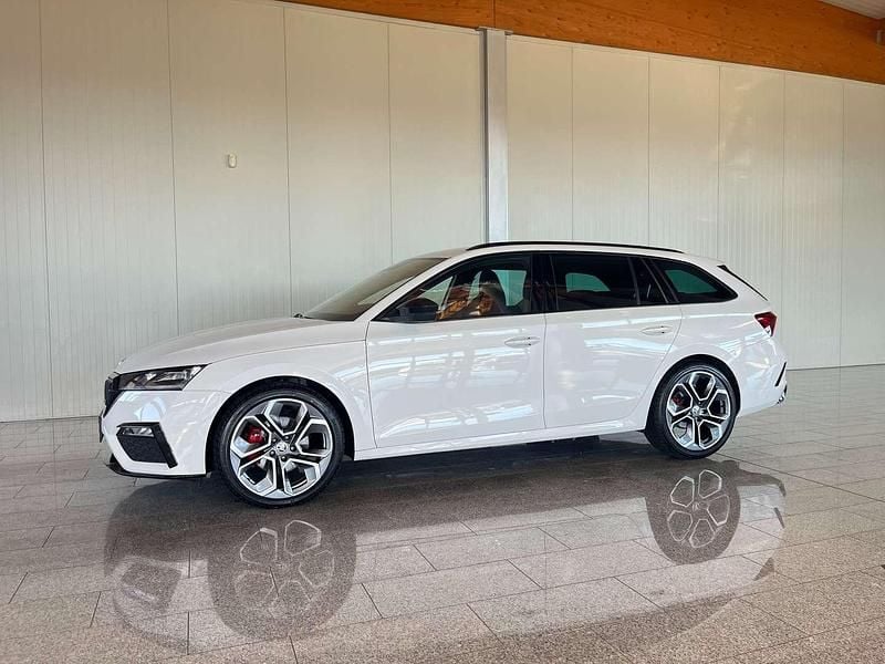 Gebraucht 2023 Skoda Octavia RS Kombi | € 41.490 (Teuer) - Bild 1/4