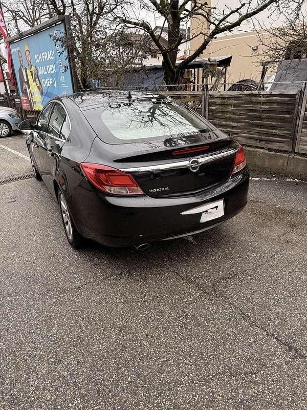 Gebraucht Opel Insignia 140 PS (102 kW) 2009 Limousine