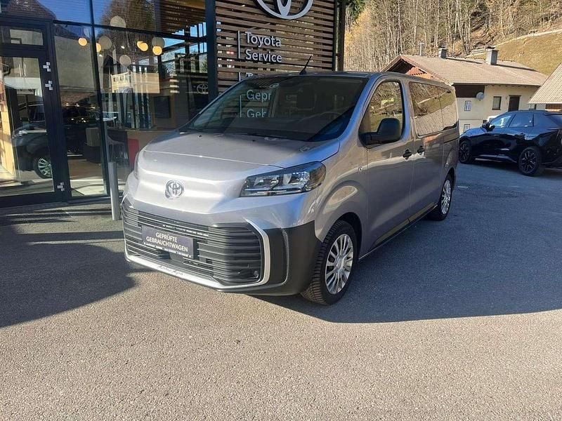 Gebraucht Toyota Proace Verso 144 PS (105 kW) 2025 Silber Kombi
