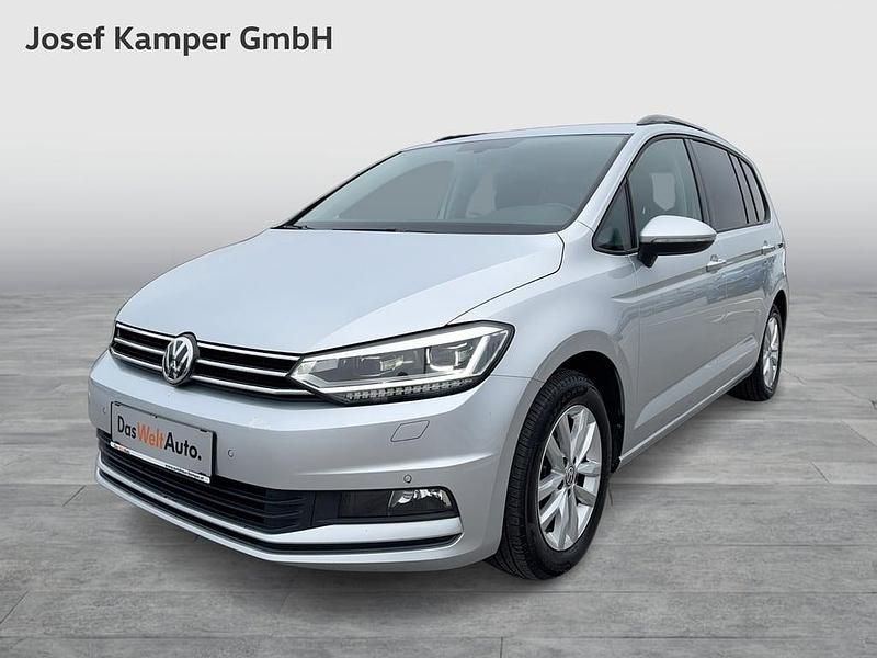 Gebraucht VW Touran Comfortline 116 PS (85 kW) 2019 Silber Van / Kleinbus