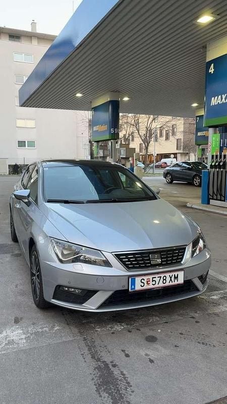 Silber Gebraucht 2018 Seat Leon XCELLENCE Limousine | € 13.000 (Guter Preis) - Bild 1/4