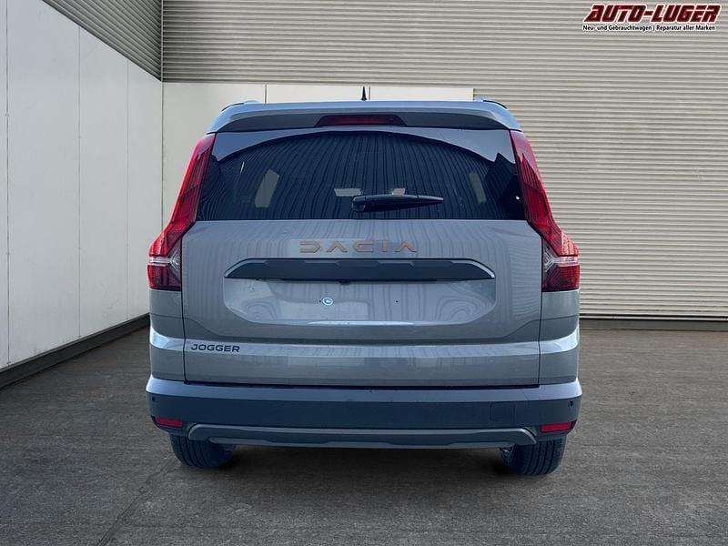 Neu Dacia Jogger Extreme 110 PS (80 kW) 2025 Van / Kleinbus