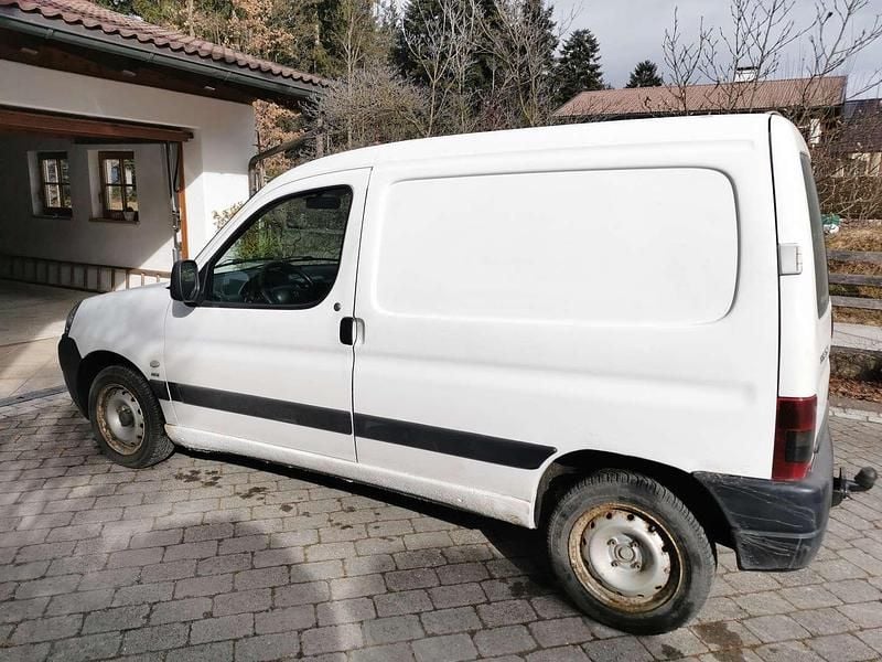 Gebraucht Peugeot Partner 90 PS (66 kW) 2006 Weiß Van / Kleinbus