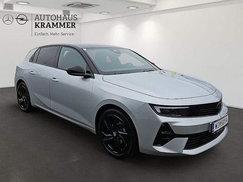 Neu Opel Astra 131 PS (96 kW) 2025 Silber Limousine