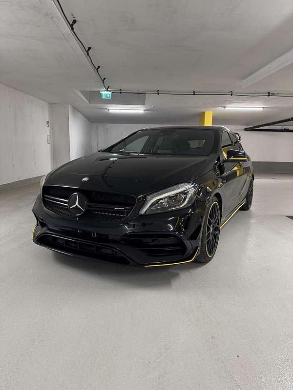 Gebraucht 2017 Mercedes A45 AMG AMG Limousine | € 32.500 (Teuer) - Bild 1/4