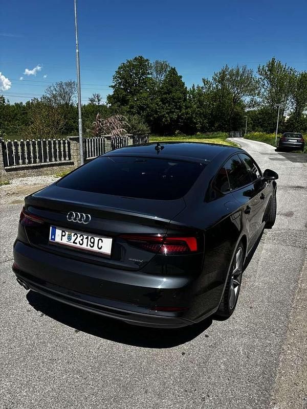 Gebraucht Audi A5 Sportback Sport 190 PS (139 kW) 2019 Kleinwagen