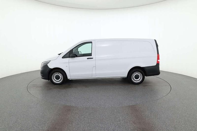 Gebraucht Mercedes Vito 163 PS (119 kW) 2021 Weiß Van