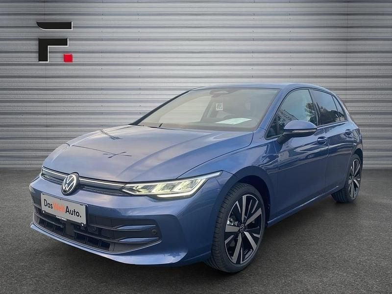 Neu VW Golf VIII 116 PS (85 kW) 2025 Mittelblau  normal Limousine