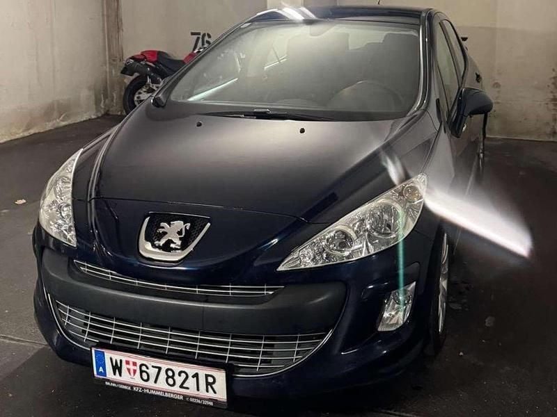 Gebraucht Peugeot 308 Comfort 98 PS (72 kW) 2010 Blau Limousine
