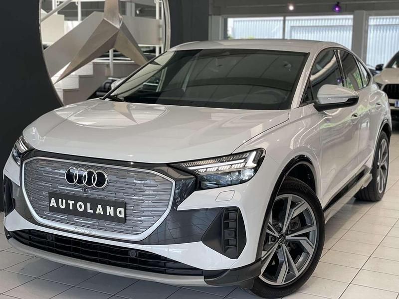 Weiß Gebraucht 2021 Audi Q4 Sportback e-tron Advanced Plus SUV | € 37.990 (Fairer Preis) - Bild 1/4
