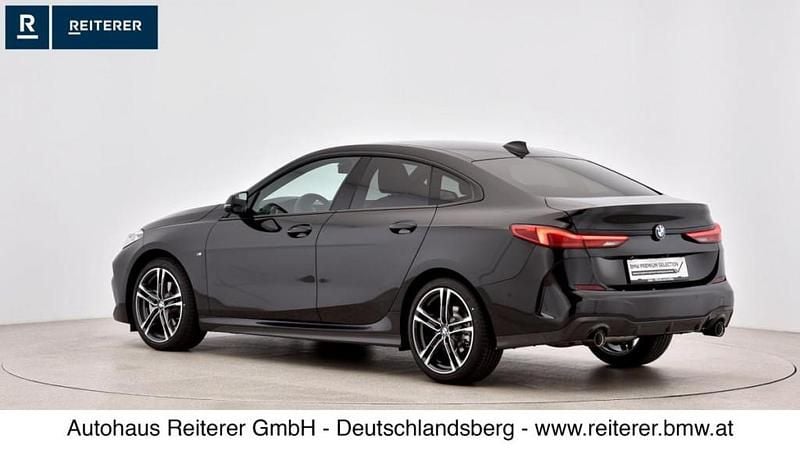 Gebraucht BMW 218 Efficient Dynamics 150 PS (110 kW) 2023 Saphirschwarz Coupé