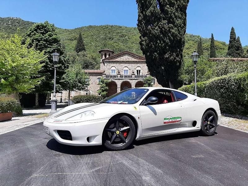 Weiß Gebraucht 2001 Ferrari 360 Coupé | € 125.000 - Bild 1/4