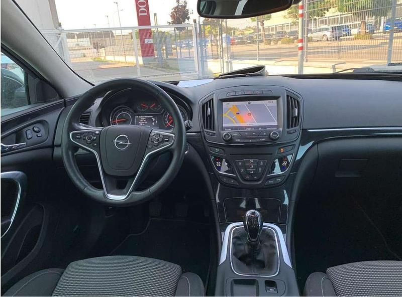 Gebraucht Opel Insignia 140 PS (102 kW) 2014 Limousine