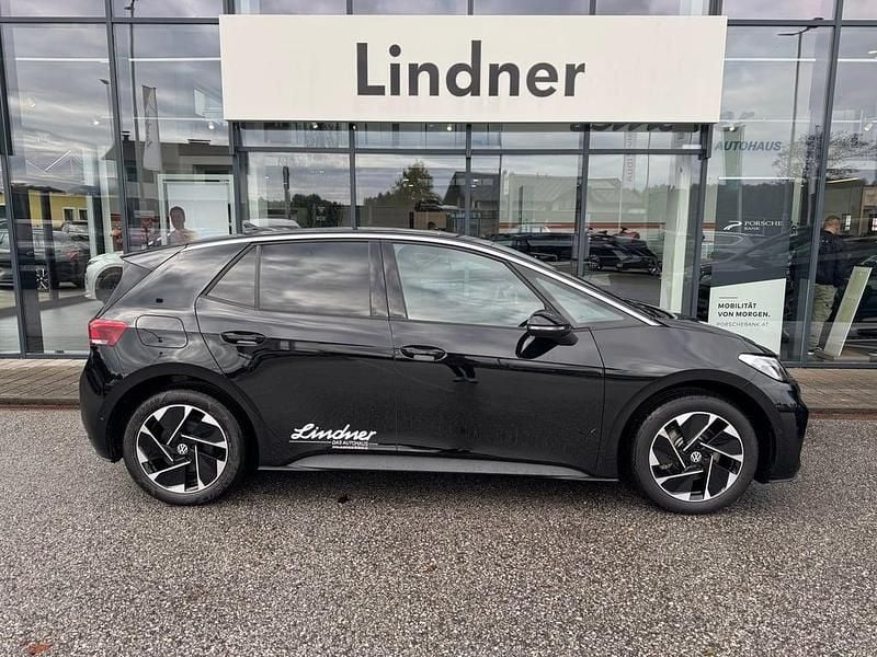 Gebraucht VW ID.3 Pure 125 kW (170 PS) 2025 Schwarz  metallic Kleinwagen