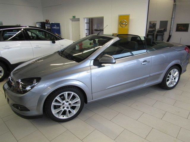 Verkauft Opel Astra Cabriolet Twin Top Gebraucht 2010 55 500 Km 1 4 Gebraucht Opel Astra Cabriolet Twin Top Cosmo 8