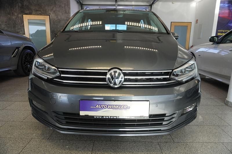 Gebraucht VW Touran Comfortline 116 PS (85 kW) 2019 Silber Van / Kleinbus