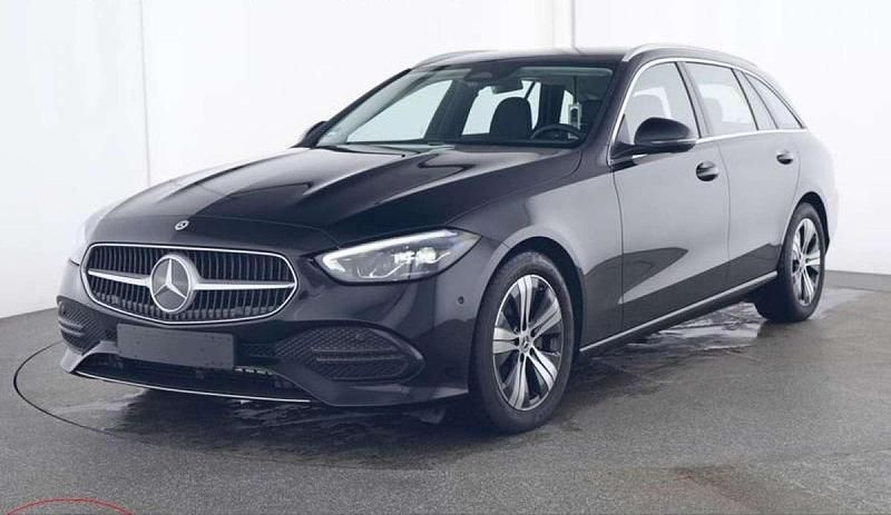 Gebraucht Mercedes C180 170 PS (125 kW) 2024 Schwarz Kombi