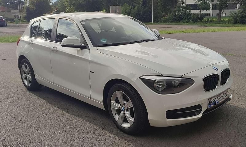 Gebraucht BMW 114 95 PS (69 kW) 2015 Weiß Kleinwagen