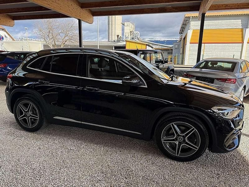 Gebraucht Mercedes GLA250 AMG line 224 PS (164 kW) 2020 Schwarz SUV
