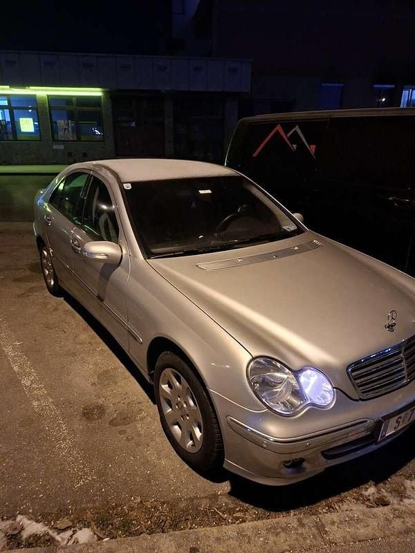 Gebraucht Mercedes 200 125 PS (91 kW) 2004