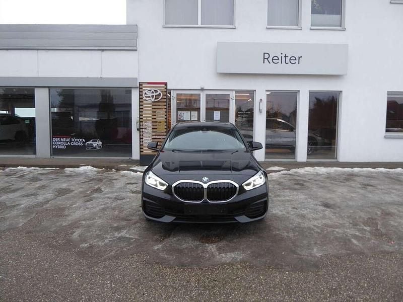 Gebraucht BMW 116 116 PS (85 kW) 2022 Schwarz Kleinwagen